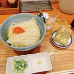 手打ちうどん 上を向いて - 