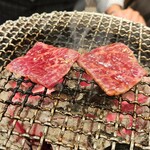 焼肉ホルモン 亀萬 - 赤身ロース
