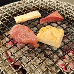 焼肉ホルモン 亀萬 - ミックスホルモン