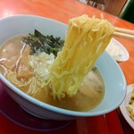 くるまやラーメン - 麺リフト