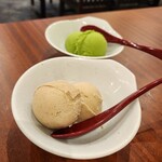 焼肉ホルモン 亀萬 - ほうじ茶､抹茶アイス