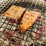 焼肉ホルモン 亀萬 - ハラミ