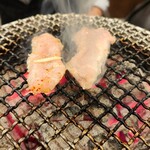 焼肉ホルモン 亀萬 - ミックスホルモン