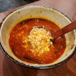 焼肉ホルモン 亀萬 - カルビスープ､ライス投入