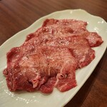 焼肉ホルモン 亀萬 - 牛タン