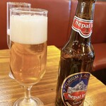 ネパールステーション - ネパール・アイスビールは日本のものと比べ炭酸弱め。