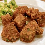 ネパールステーション - ジンジャーやスパイスでマリネした、柔らかなマトンチョイラー。