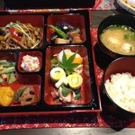 さとに千両 - 季節の彩どり弁当@1300円