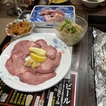 一つ屋根の下 - 