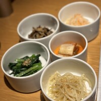 ビーフキッチン 恵比寿店 - ナムル4種はおかわり可　キムチの味が上がってた！