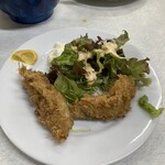 ゆたか食堂 - 牡蠣フライ２個　この日は全部で2500円