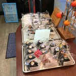 おにぎりの桃太郎 - 到着したてのおにぎり達