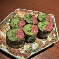 焼肉 にくだらけ - 田村牛と胡瓜の海苔巻き