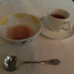 ビストロ バンマリー - ランチのデザートと紅茶