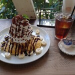 Cafe Blue - パンケーキチョコバナナ1,300円＋セットドリンクアイスティー280円