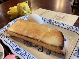 Komeda Kohi Ten - バターが溢れるトースト