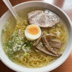 三代目 月見軒 - しおラーメン 850円