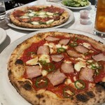 800° Degrees Neapolitan Pizzeria - 