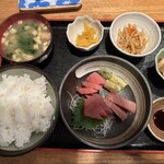 Koshiji - マグロ刺身定食