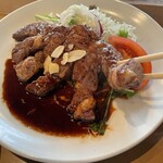 Jackson's Market - 火の通りが丁度良いのは、料理人の腕前に加えてグローブカット（根元は繋がっています）の効果がありそうです