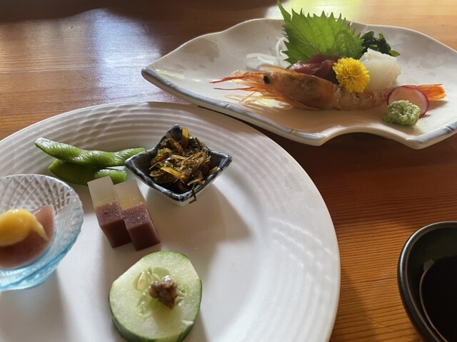 Kusunoki Chaya Hanayashiki Miyoshi Ten