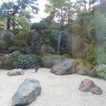 Sobato Nihonryouri Kyou - 中庭　滝があります