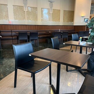 ラウンジリリア_2