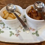 トマト - 玉ねぎと福神漬け