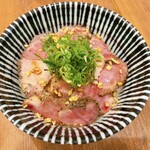 麺宿 志いな - ローストポーク丼_¥300