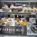 LE JARDIN BLEU - ホールケーキも美味しそう～♪