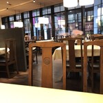 紅蘭亭 - 落ち着いた店内