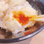 天ぷら やまちゃん - たまごがトロッ