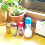 よこた手打うどん - 薬味色々