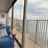 THE HARBOR TERRACE Restaurant - 