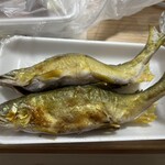 魚安 - 鮎　300円× 2匹
