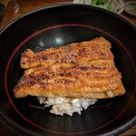 勢麟 - 半分にしていただいたけれど、この大きさ。ご飯がまた、美味しい。