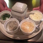 銀座ステーキハウス エリュシオン - 玉ねぎ、ジャコ、にんにく、大葉