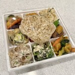 ごはんやハレノヒ。 - おかず詰め合わせセット９種(\1,300)　玄米ごはん