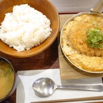 淡路島カレー&琉球卵とじ丼 - 