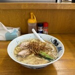 らーめん松 - 鰹らーめん 900円(2023/10/14)