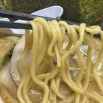 Ichinanaya - 麺リフト