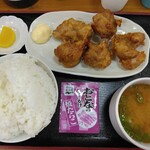 横浜餃子軒 - 料理写真:唐揚げ定食620円ご飯大盛り無料(2023.10.14)