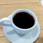 ツルカフェ - コーヒー470円、たっぷり入ってます