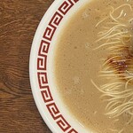 双喜紋 - ラーメン630円辛味・ニンニク有り有りのネギ抜き　左