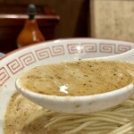 炭火焼濃厚中華そば 奥倫道 - スープ