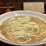 炭火焼濃厚中華そば 奥倫道 - 全体