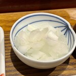 炭火焼濃厚中華そば 奥倫道 - 玉ねぎ。凄くシャキシャキでした