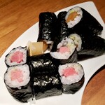 立ち飲み ひとよ - かんぴょう巻き&トロ鉄火