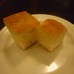 アウストロ - 自家製フォカッチャ三皿目