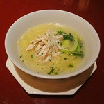 中国料理 XVIN - 蒸し鶏のスープそば